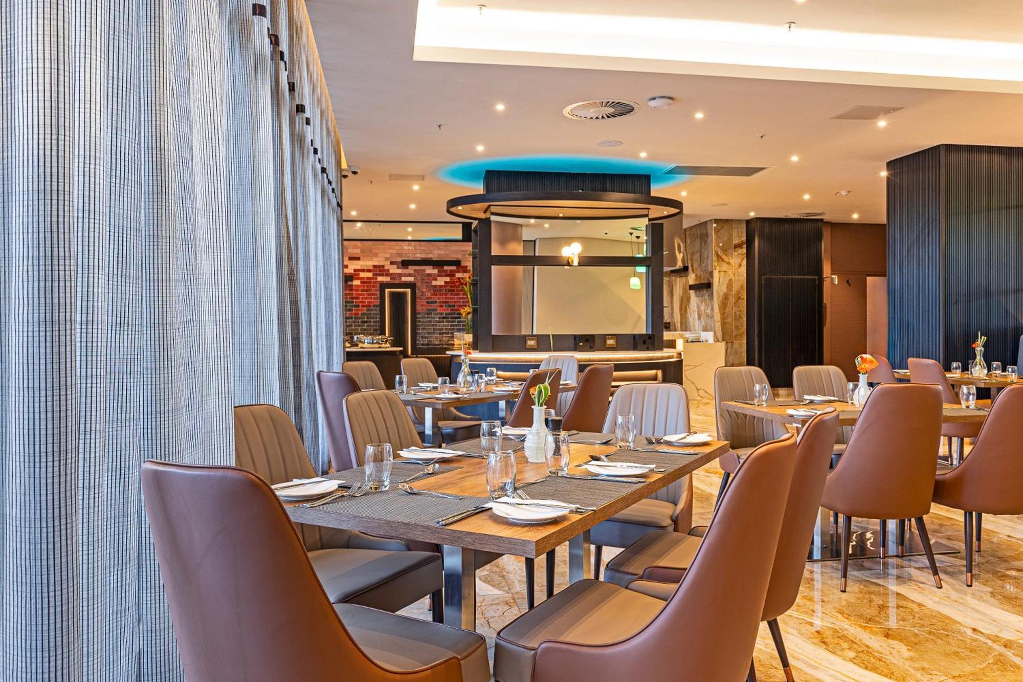 Hotel Coastlands Skye Hotel, Ridgeside, Umhlanga 4*