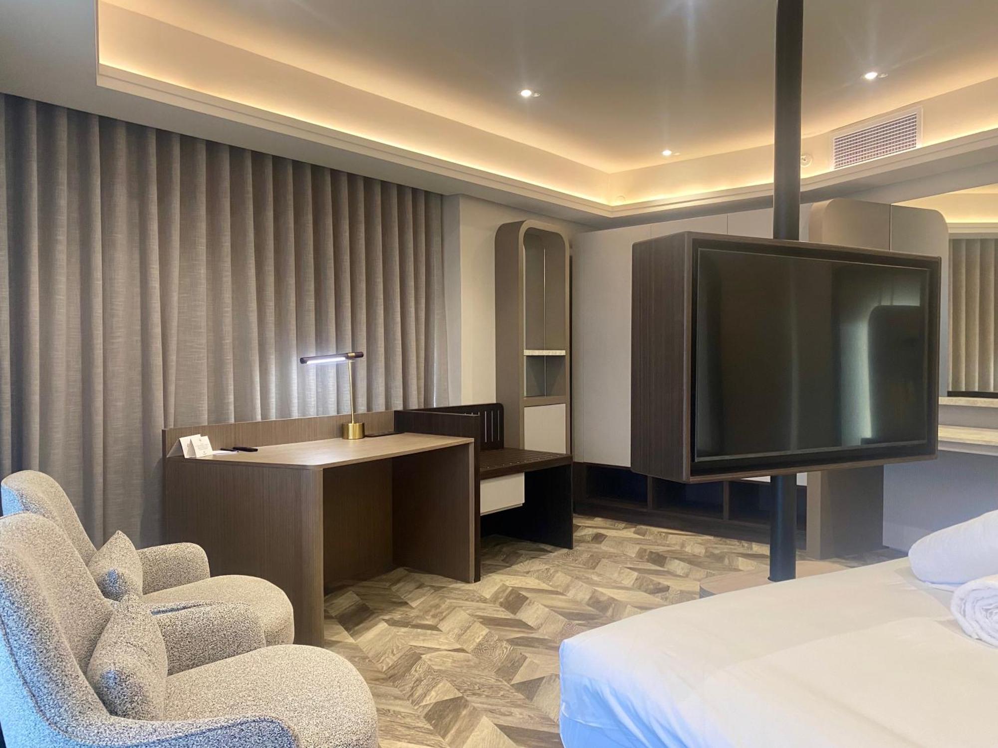 Coastlands Skye Hotel, Ridgeside, Umhlanga 4* Durban